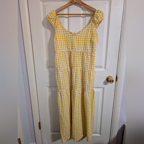 Old Navy Womens Dress Yellow Gingham Size Large Sleeveless Smocked Tiered White - Picture 1 of 5